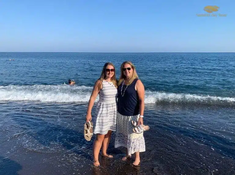 Santorini Highlights: 5-Hour Private Tour with Wine Tasting