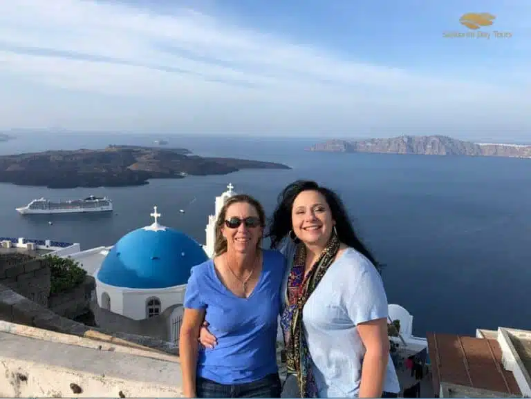Santorini Highlights: 5-Hour Private Tour with Wine Tasting