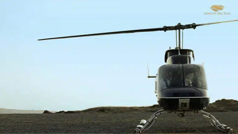 30-Minute Santorini Helicopter Flight