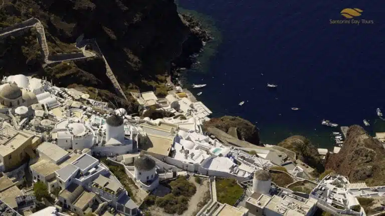 30-Minute Santorini Helicopter Flight