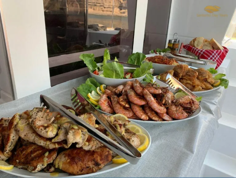 Santorini Cruise Port: 4-Hour Catamaran Tour with Greek Meal