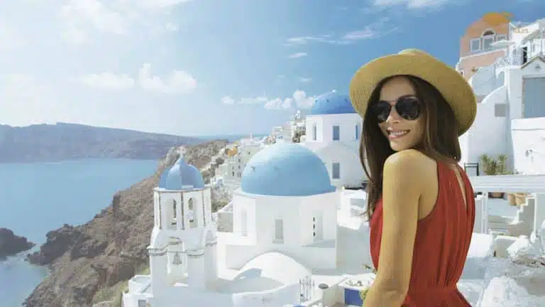 Santorini Highlights: 5-Hour Private Tour with Wine Tasting
