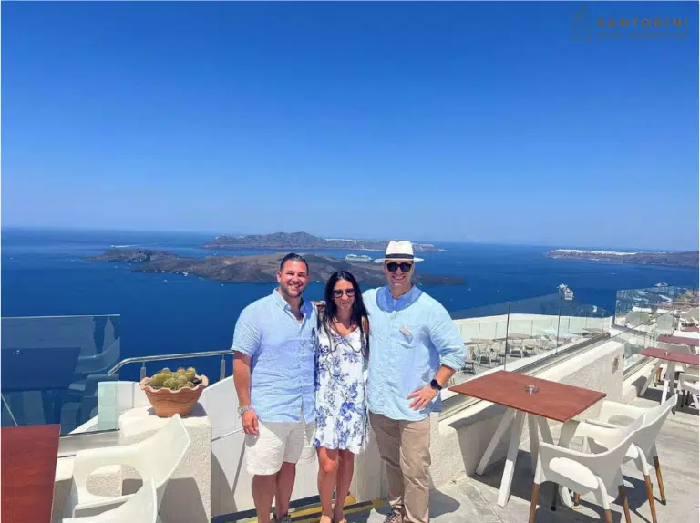 Private Tour: Great Wines and Famous Santorini Towns