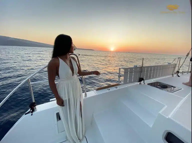 Luxury Santorini Sunset Cruise to Ammoudi Pier